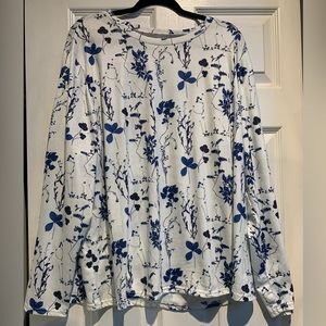 5X Long Sleeve Blue and White Top